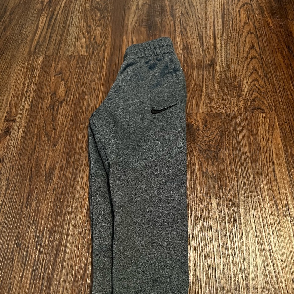 SOLD- Nike size 5 joggers